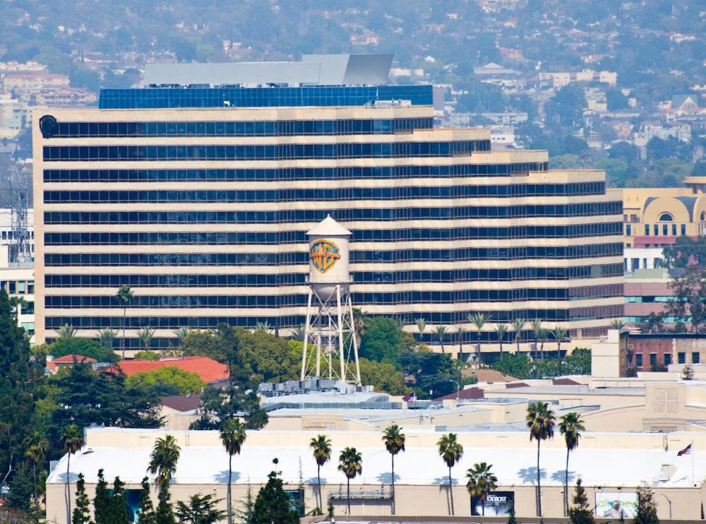 Travelodge By Wyndham Burbank-Glendale Exterior photo