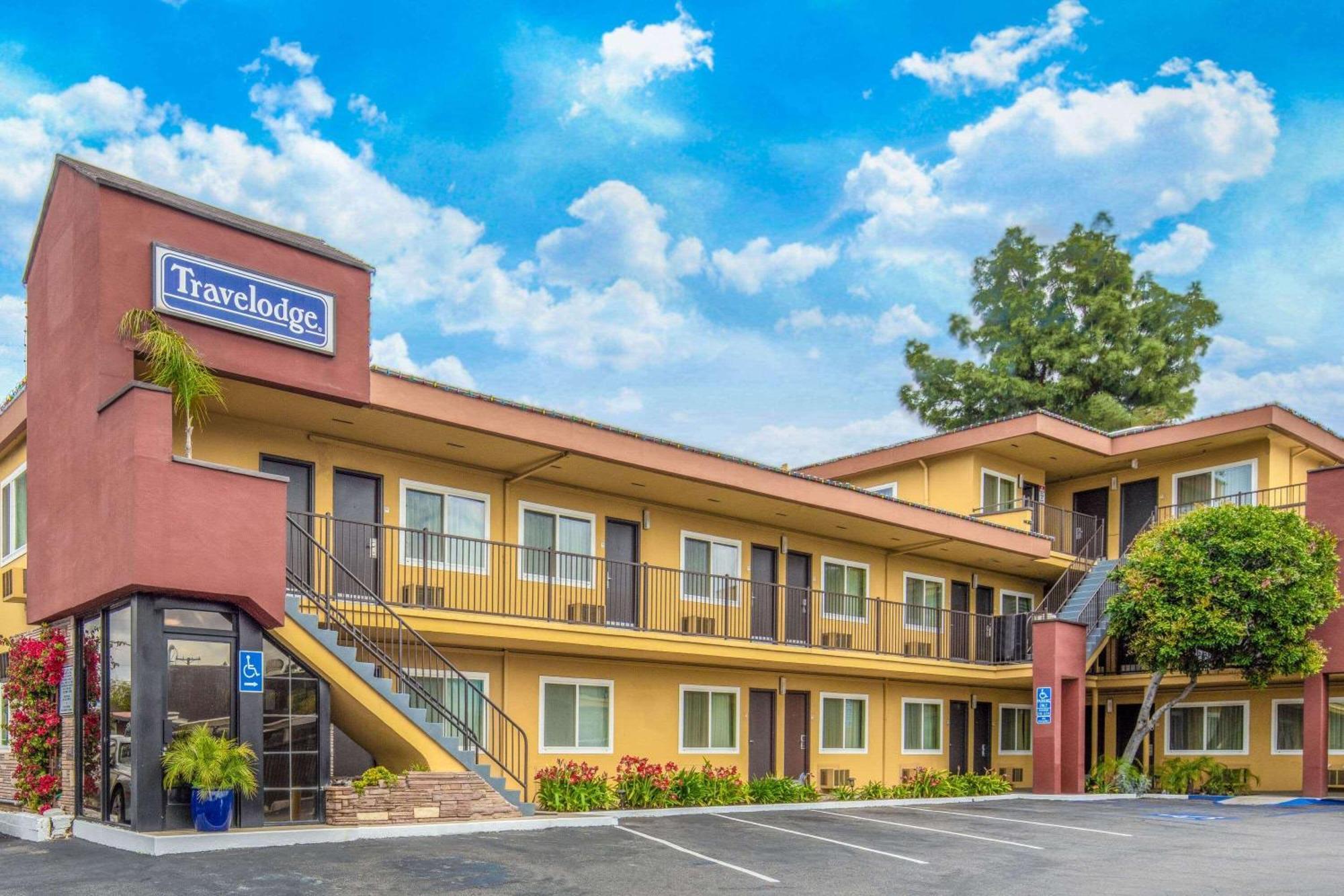 Travelodge By Wyndham Burbank-Glendale Exterior photo